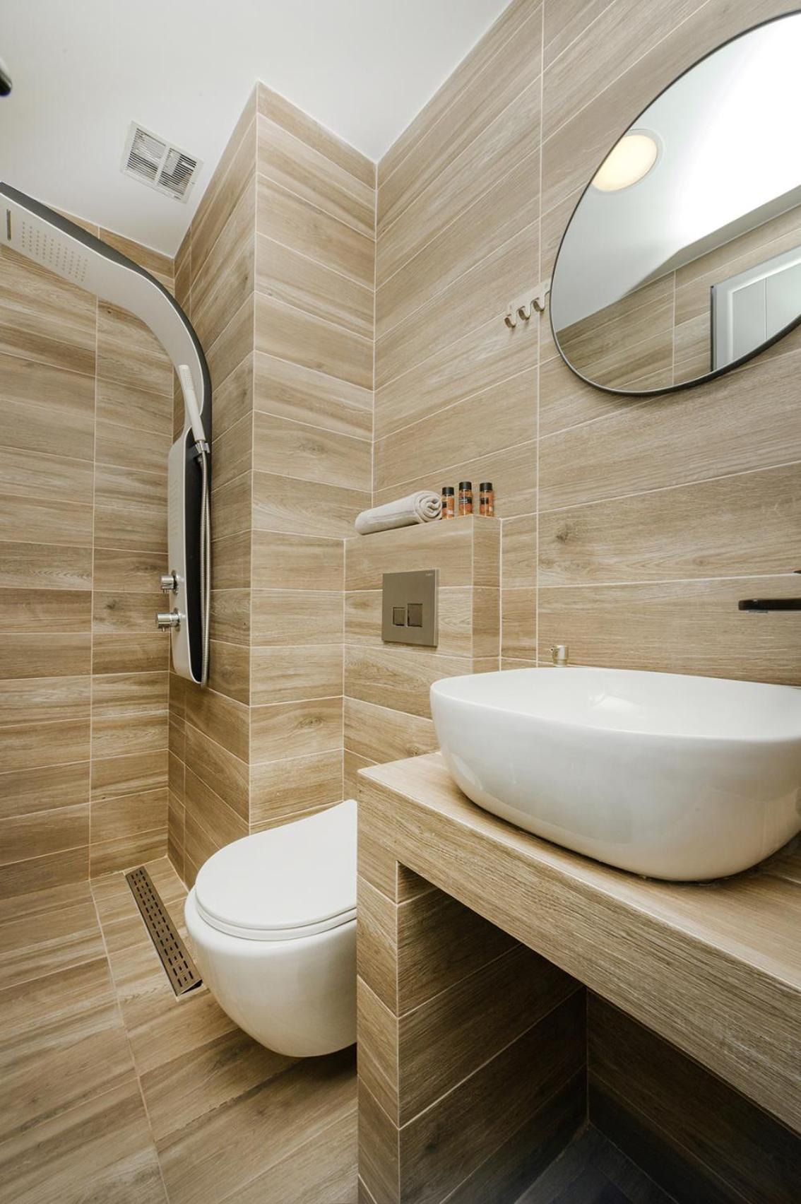 Meltemi Luxury Apartments Nea Roda Bagian luar foto