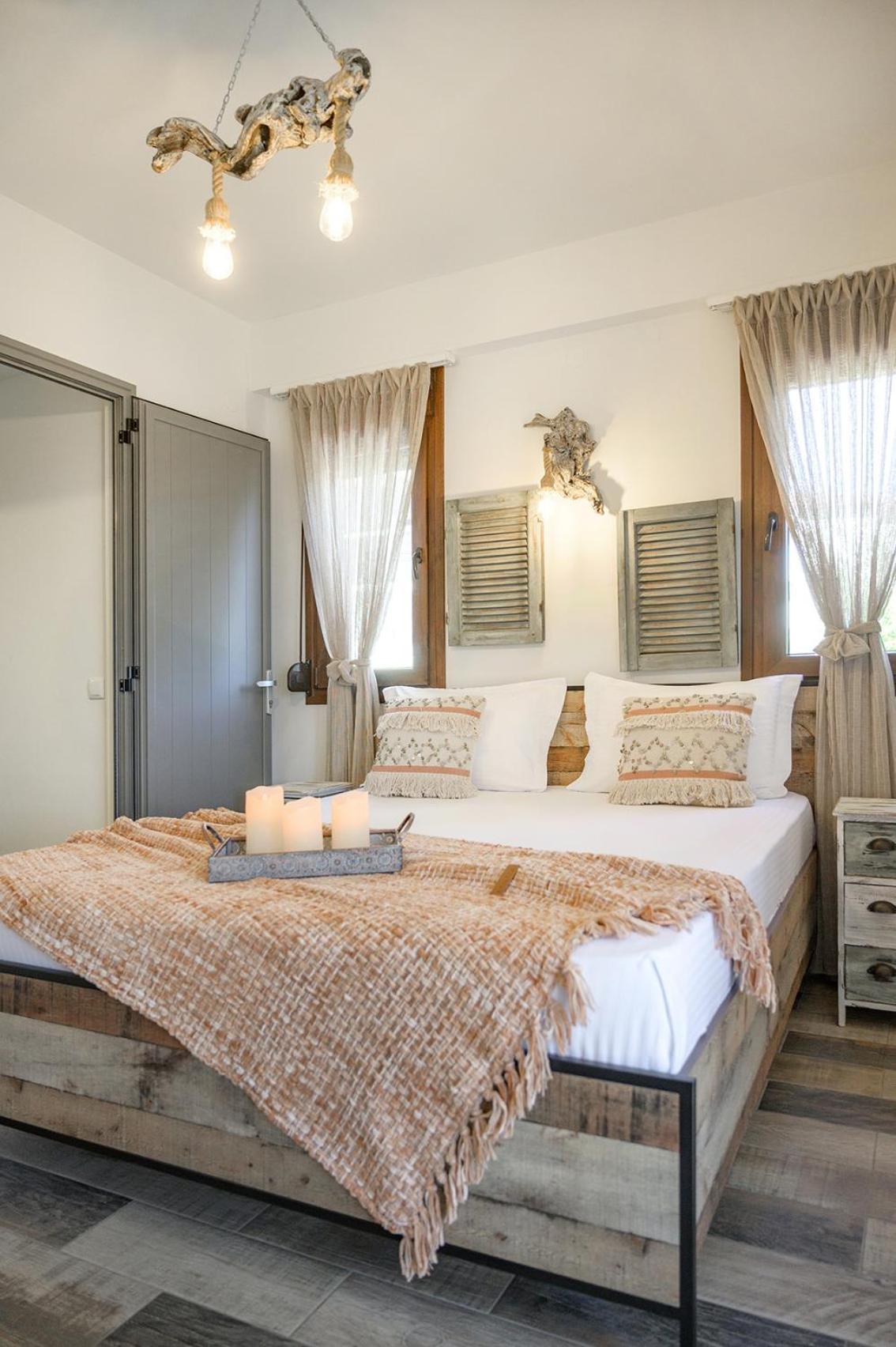 Meltemi Luxury Apartments Nea Roda Bagian luar foto